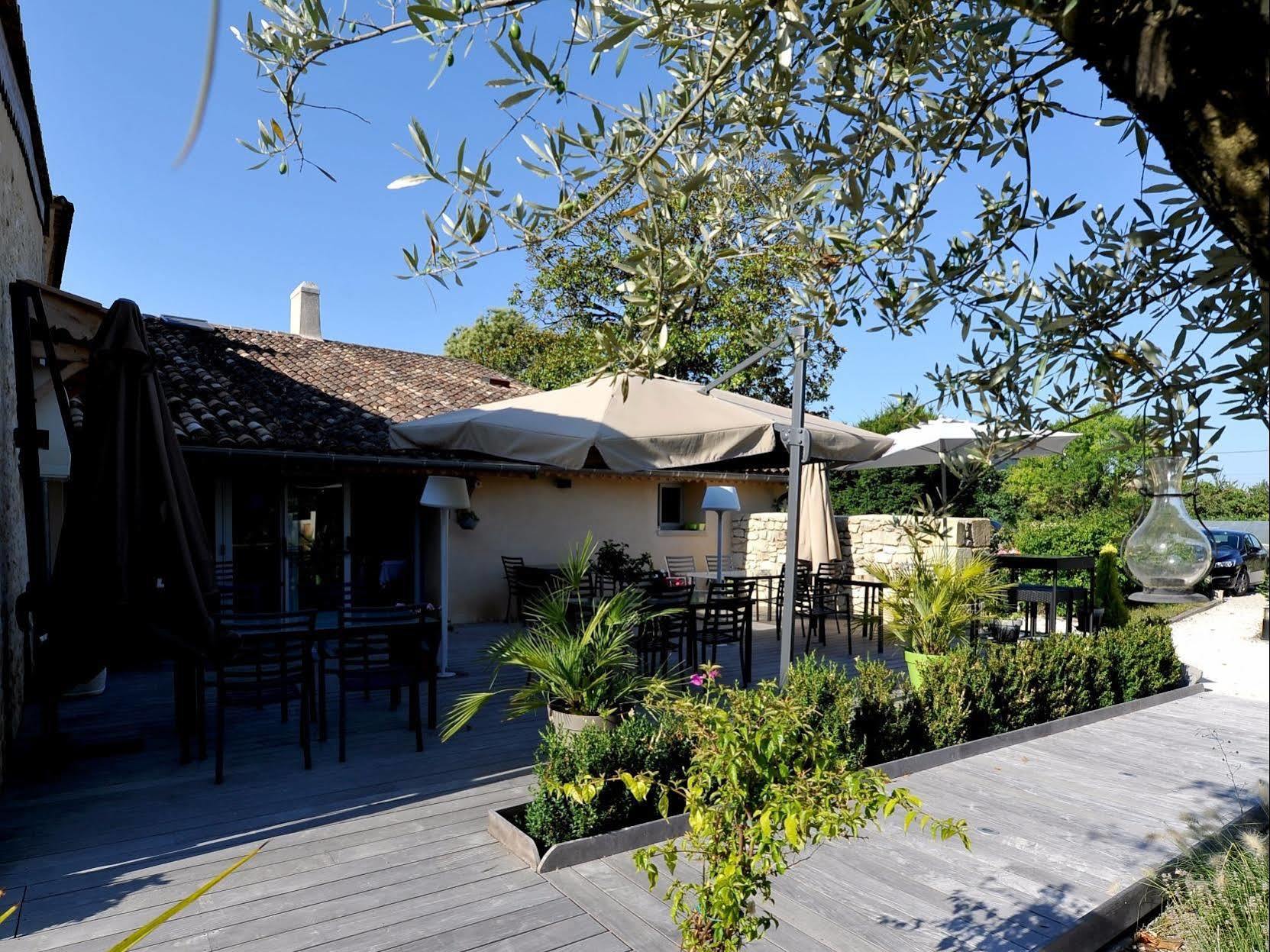 Logis- Hotel Spa Restaurant L'Epicurial Saint-Pey-de-Castets Экстерьер фото