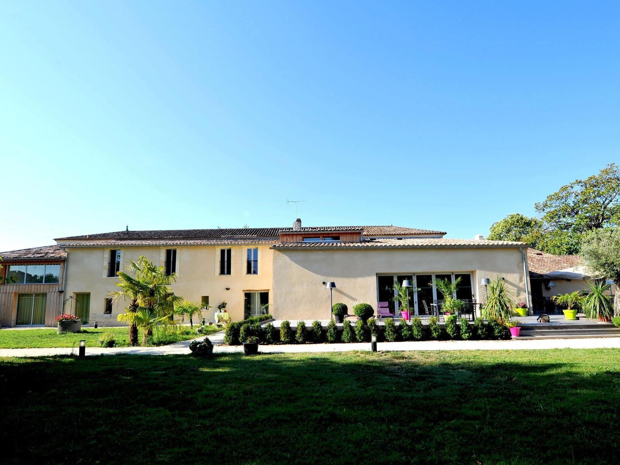 Logis- Hotel Spa Restaurant L'Epicurial Saint-Pey-de-Castets Экстерьер фото